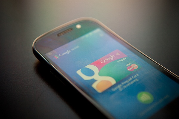 谷歌推出数字钱包借记卡 持卡人可购物和取现